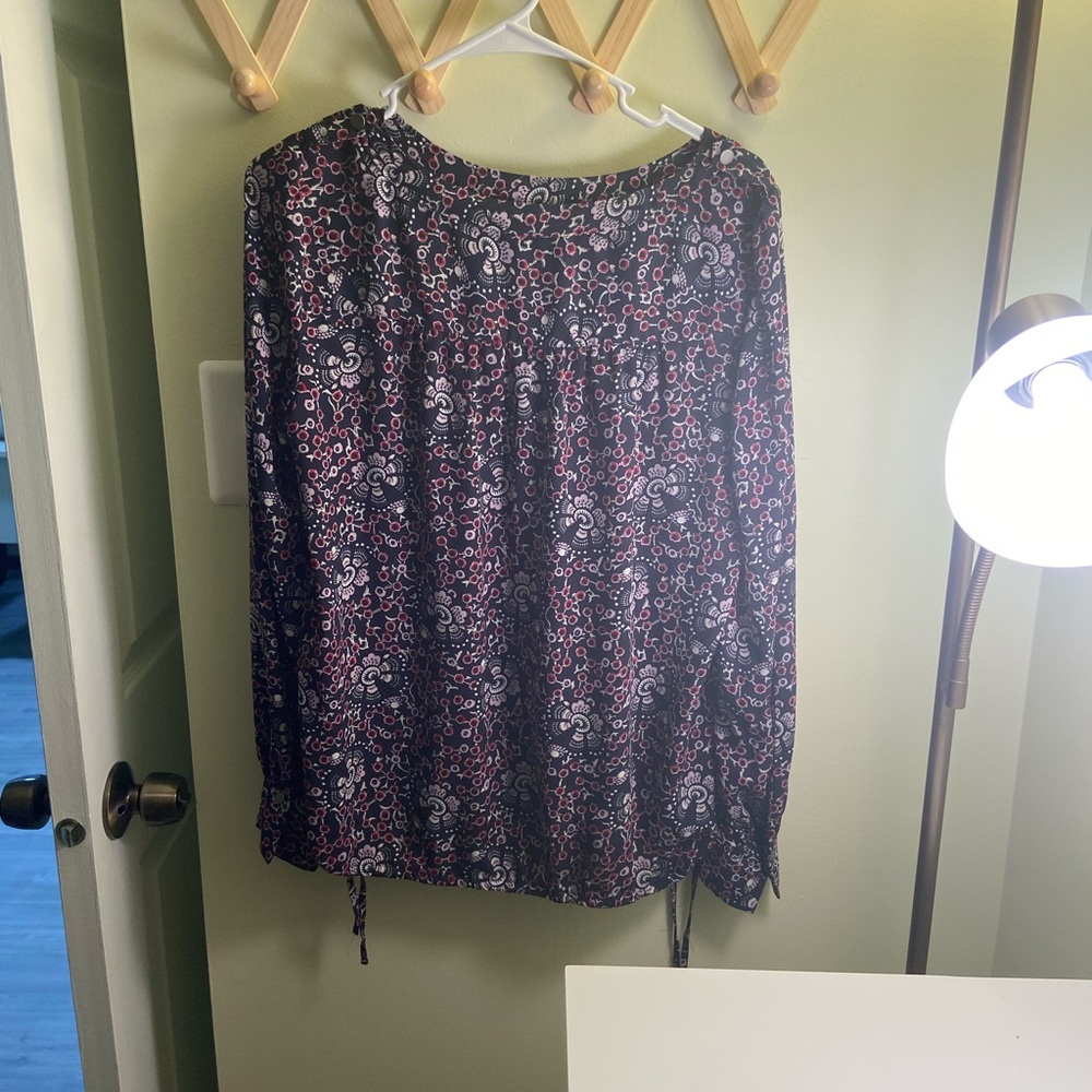 Beautiful printed top in blue